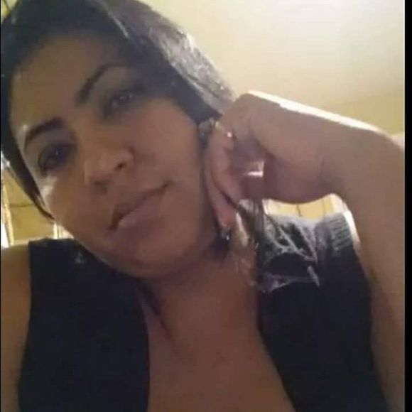 Meet your Posher, Ruth - Picture 1 of 1